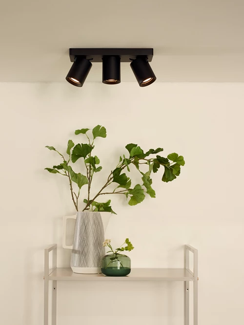 Lucide NIGEL - Spot plafond - LED Dim to warm - GU10 - 3x5W 2200K/3000K - Noir - ambiance 1